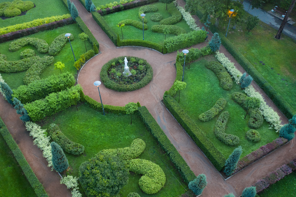 What is Landscape Design? A Guide for St. Petersburg Homeowners
