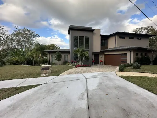 Landscape plant installation in Sanford